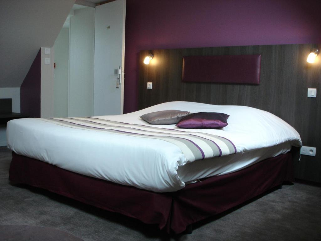 Logis Hotel Au Site Normand Clécy Zimmer foto